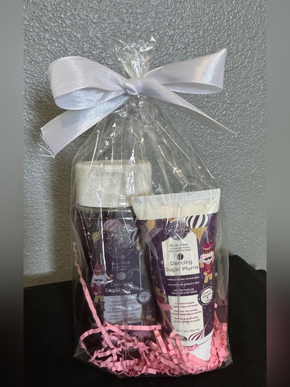 Scentsy “Dancing Sugar Plums” Bath & Body Set